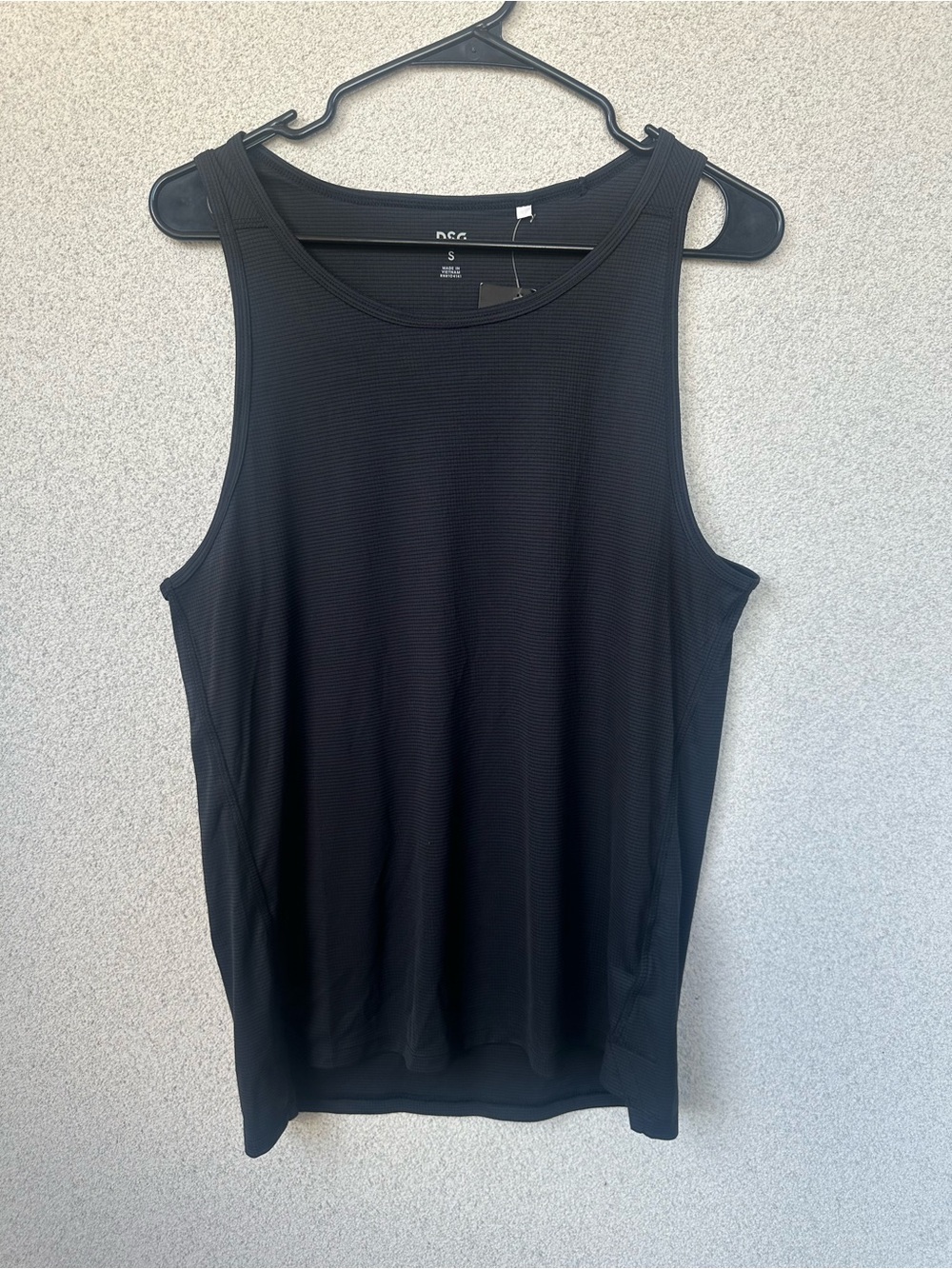 DSG Dick’s Sporting Goods Men’s Run Tank Black NWT Size Small UV Protection